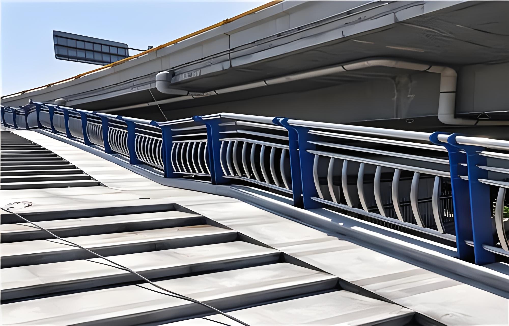 琼海不锈钢桥梁护栏维护方案：确保安全，延长使用寿命